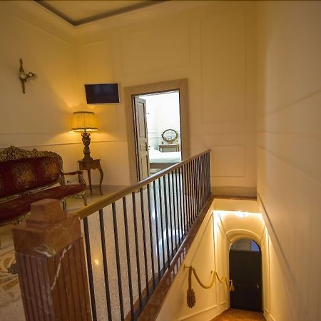 Palazzo Liguori Panzió Cava deʼ Tirreni Kültér fotó