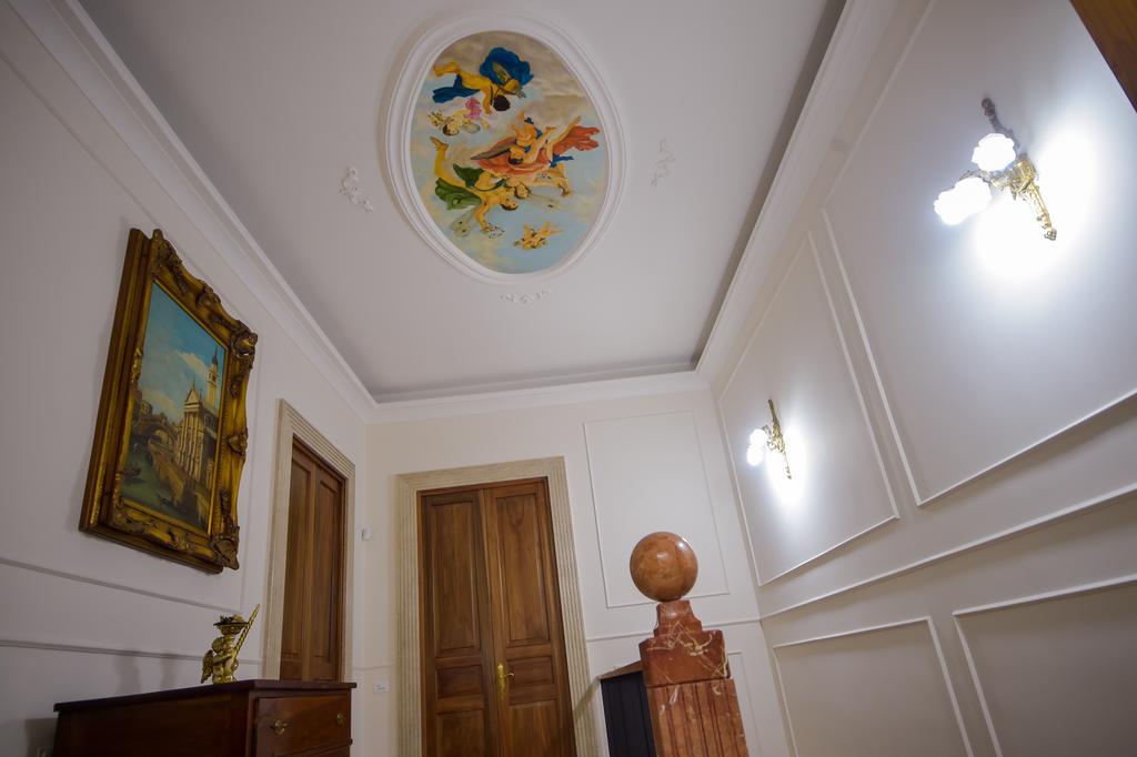 Palazzo Liguori Panzió Cava deʼ Tirreni Kültér fotó